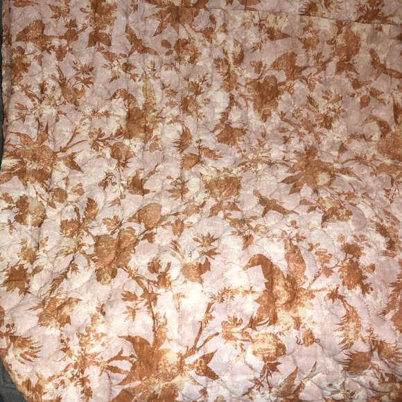 Vintage King bedspread/comforter, salmon hues - Picture 2 of 3